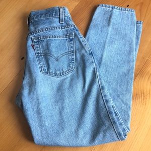 Vintage Levi 550 “mom jeans”